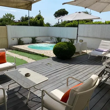 Fregene House - Jacuzzi & Garden Dom wakacyjny Fregenae
