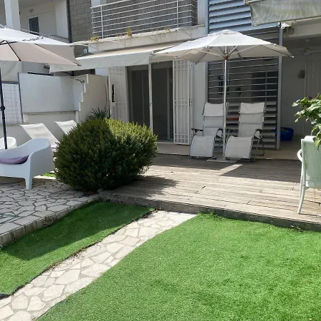 Holiday home Fregene House - Jacuzzi & Garden Fregenae